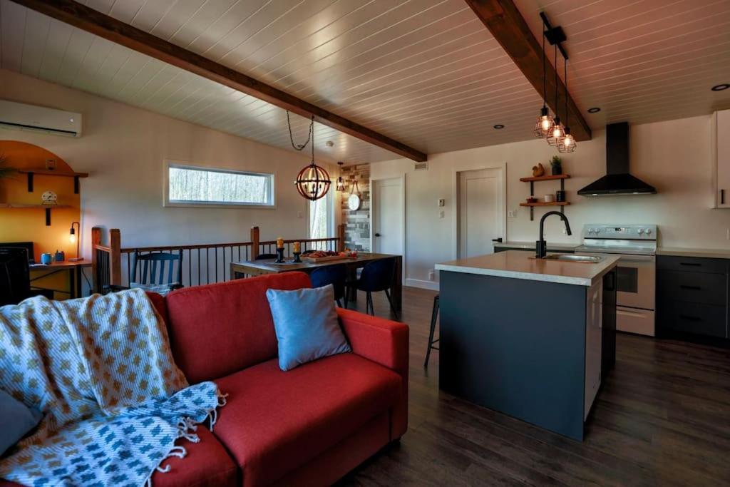 Chalet Woodpecker Lodge - Chaleureux Avec Foyer. Orford Esterno foto